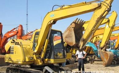 二手小型挖掘機市場概覽 60與70挖機價格及選購指南